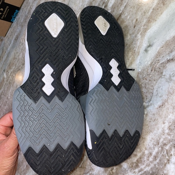 Nike Air Max basketball shoes - Picture 8 of 8